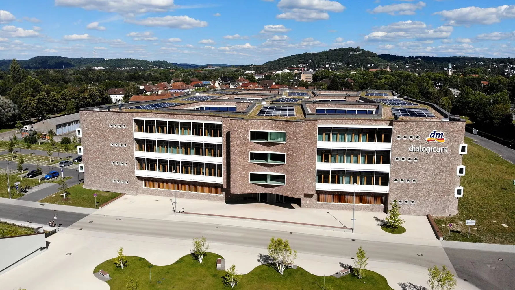 dm-drogerie markt GmbH + Co. KG